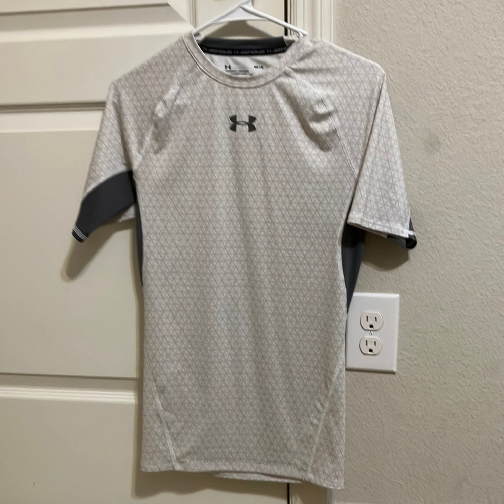 Under armor shirt